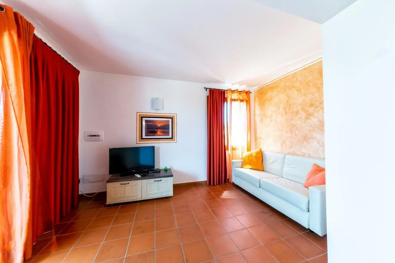 Ξενοδοχείο με διαμερίσματα Residence Ataras Porto San Paolo  Ιταλία