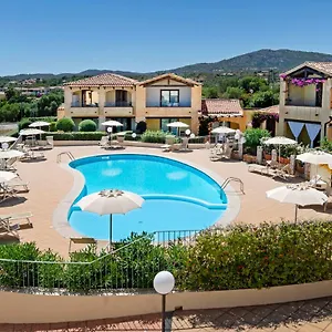 Appart hôtel Villaggio Turchese, Murta Maria